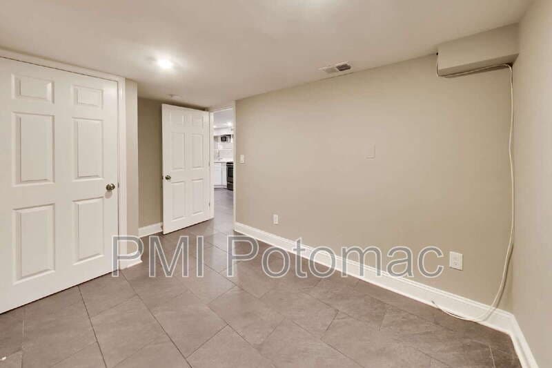 Washington Condo: 1952 Calvert Street Northwest