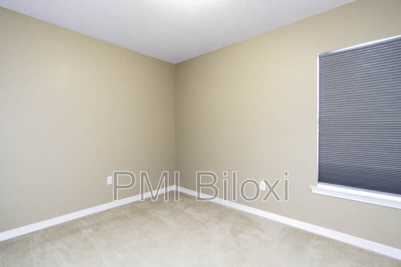 Gulfport House: 18026 Cypress Pointe Drive