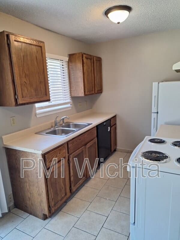 Wichita Townhome: 535 S. Lulu Ave