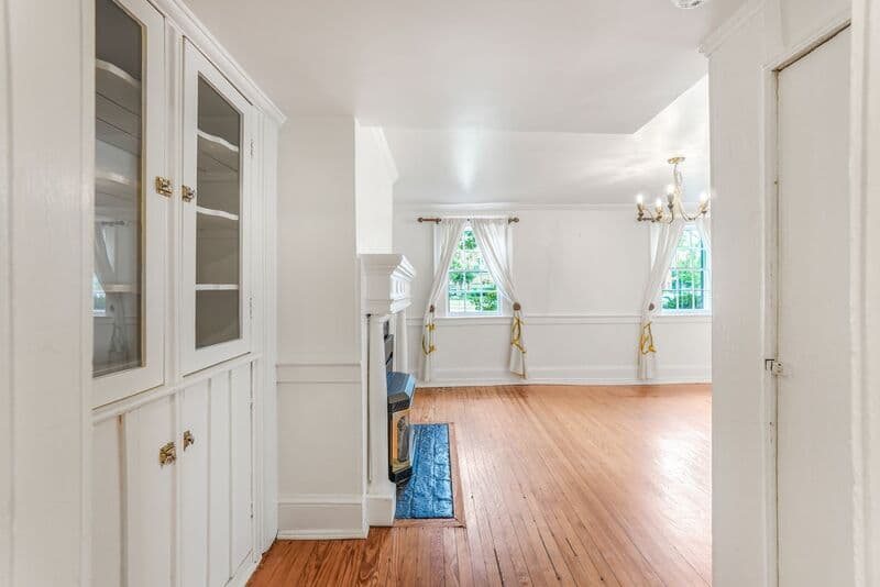 Fredericksburg House: 708 Kenmore Ave