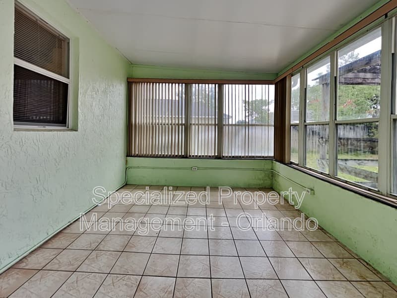 Deltona House: 3233 Kings Ridge Ter