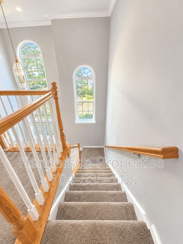 Charlotte House: 8702 Huntland Court