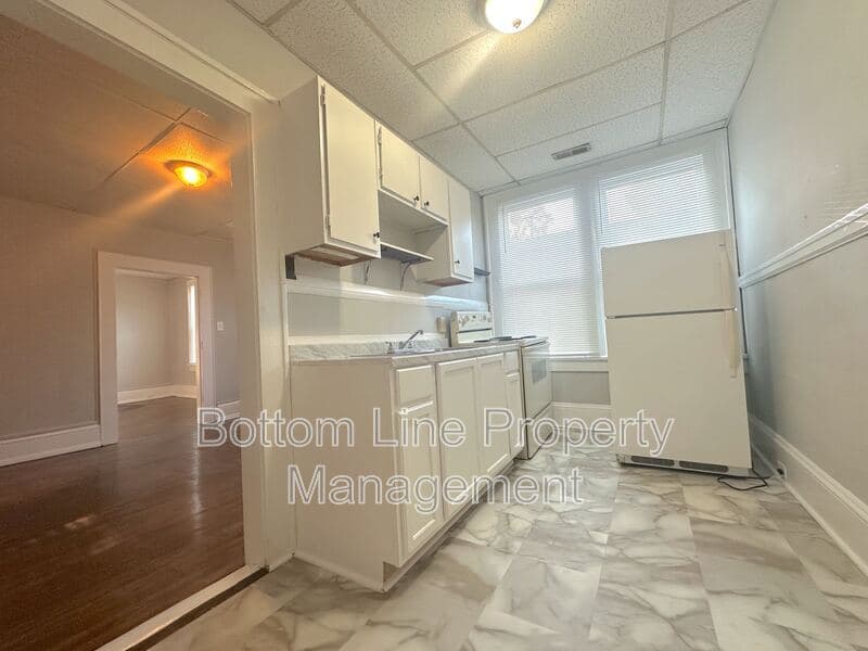 Charlotte Condo: 2100 7th St
