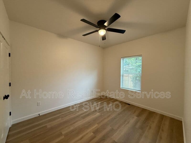 Springfield House: 2731 W Latoka St