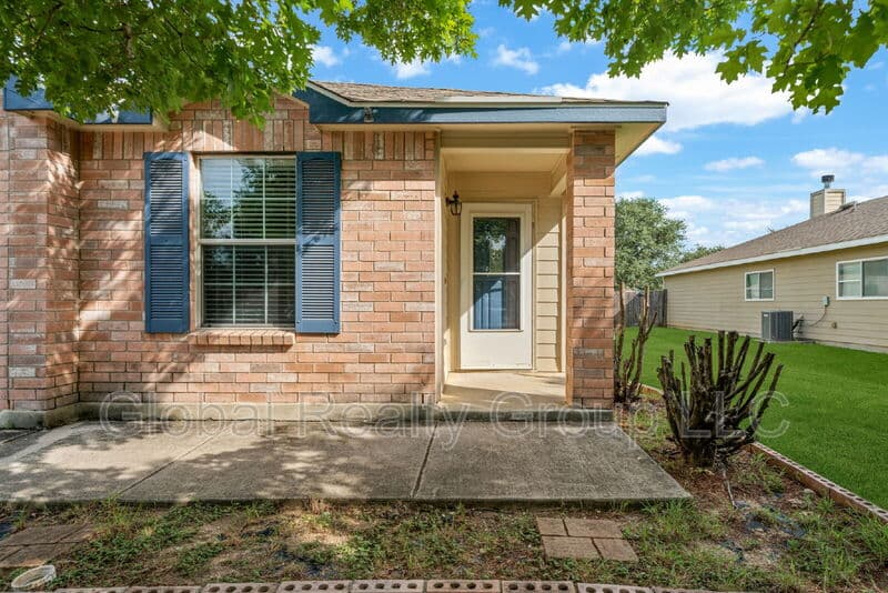 Schertz House: 237 Cactus Patch