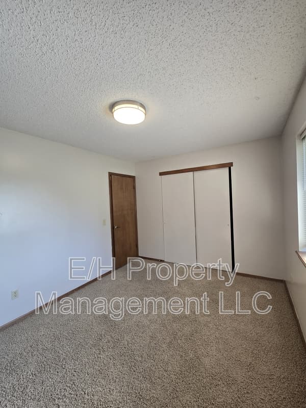 Wichita Condo: 7003 West O'Neil Street
