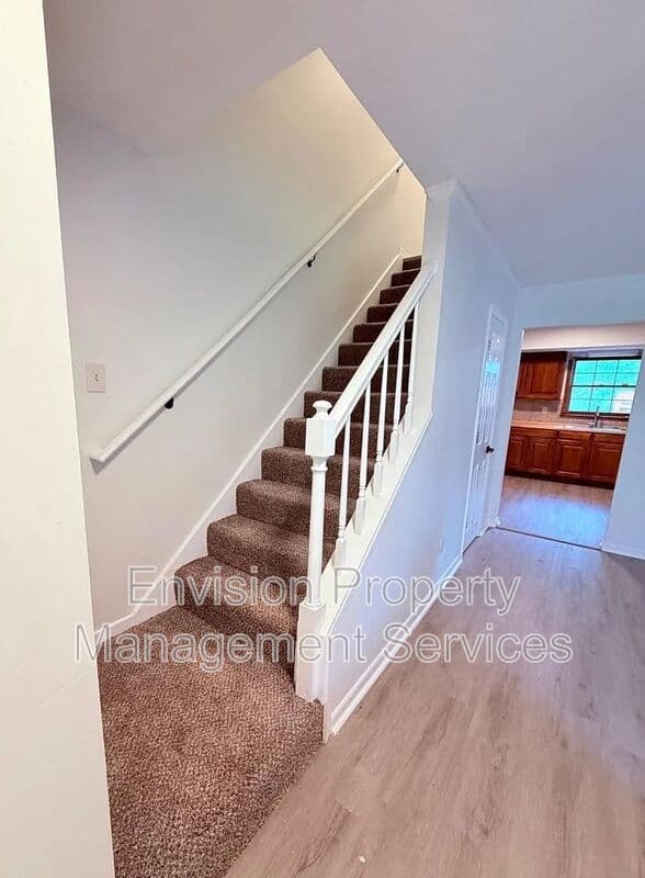 Jonesboro House: 702 Redland Drive