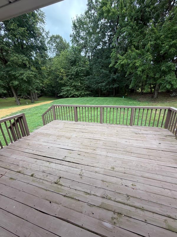 Evansville House: 9501 Darmstadt Road