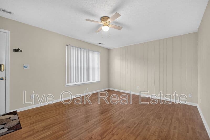 Virginia Beach House: 3061 Breslaw Ct