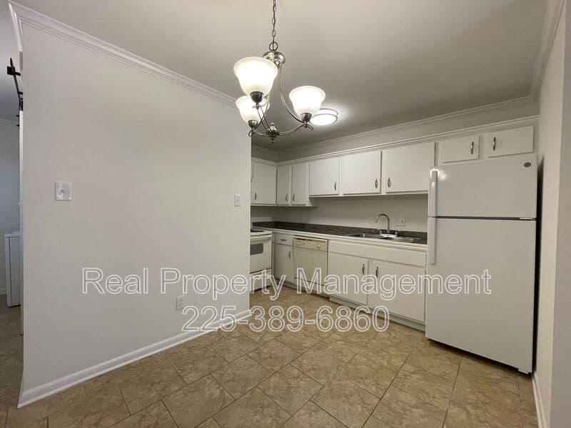 Baton Rouge Condo: 10428 Jefferson Hwy