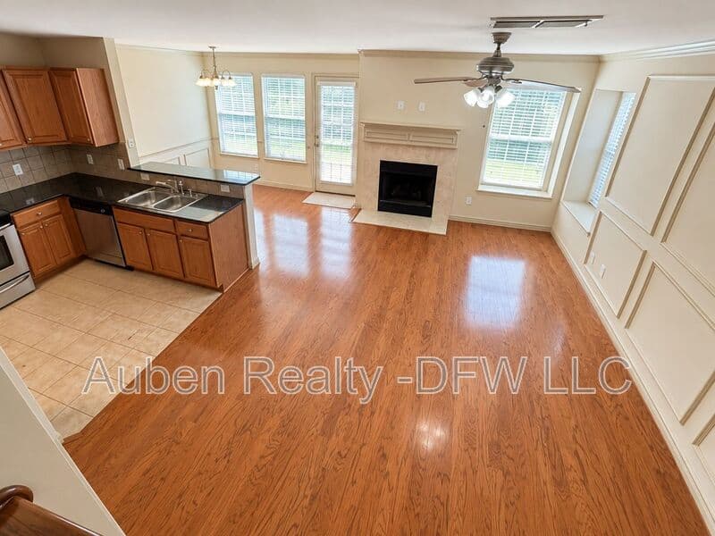 Fort Worth House: 3933 Fernando Drive