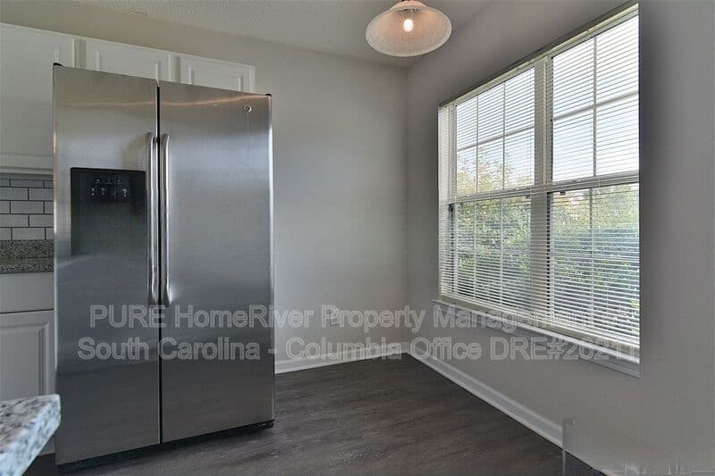 Columbia House: 200 Lawson Dr