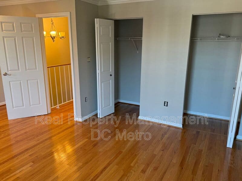 Washington House: 1125 Harvard St NW F