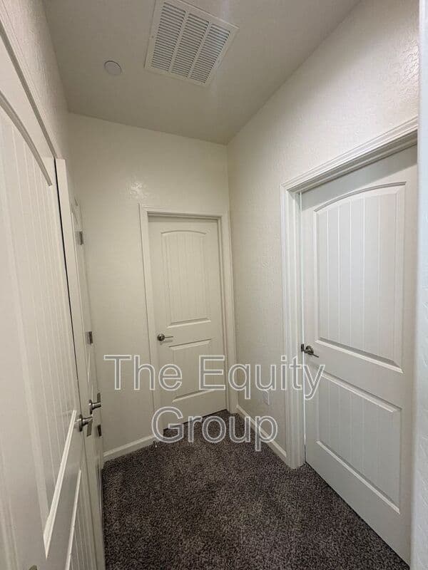 Visalia House: 1005 West Sedona Ave