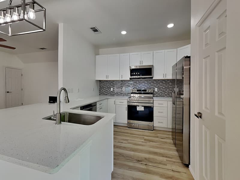 Mckinney Condo: 807 Fenet St
