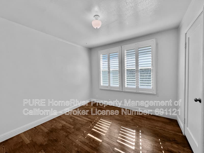 Sacramento House: 2571 Ione St