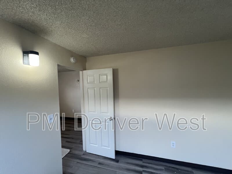 Aurora Condo: 1695 Joliet Street