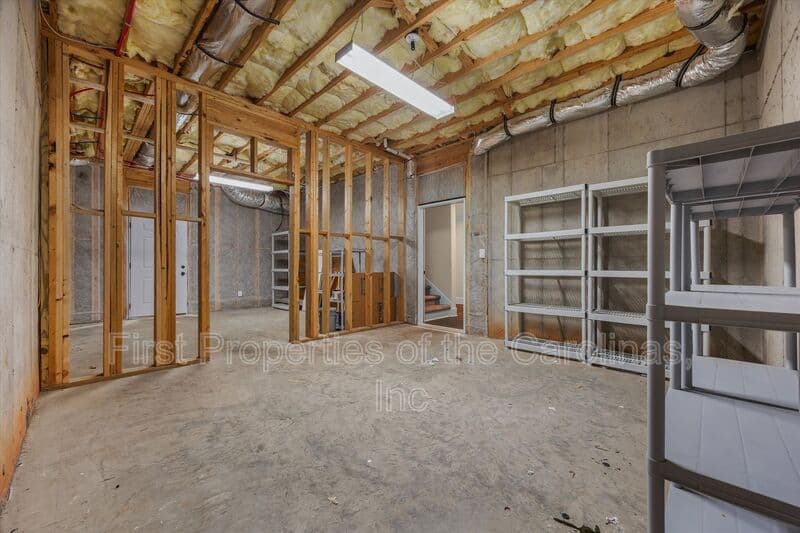 Lake Wylie House: 334 Stone Cliff Lane