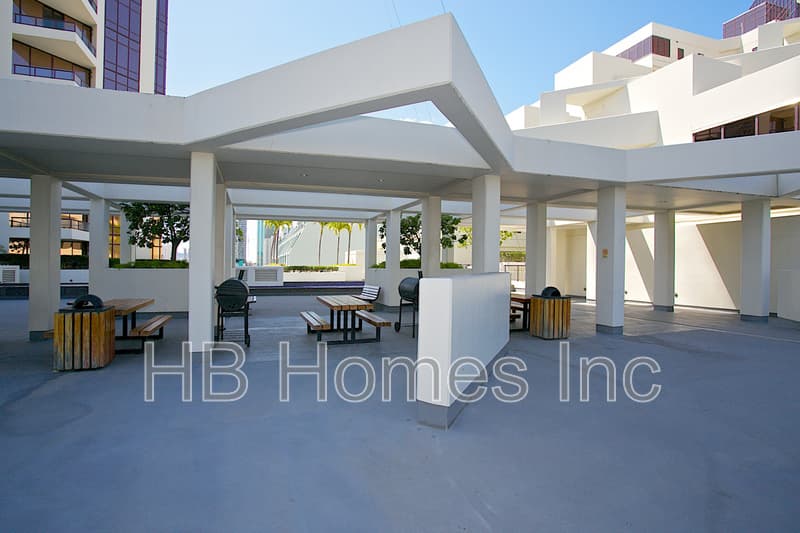 Honolulu Condo: 725 Kapiolani Boulevard #2402 - 1