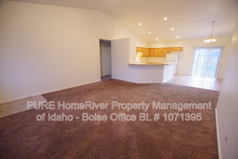 Nampa House: 11791 W Huckleberry Dr