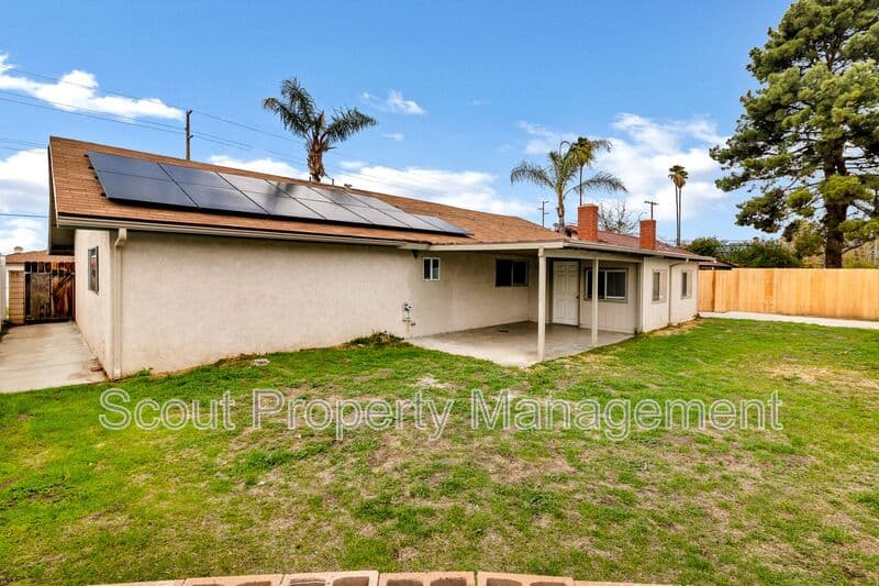 Hemet House: 26158 Hemet Street