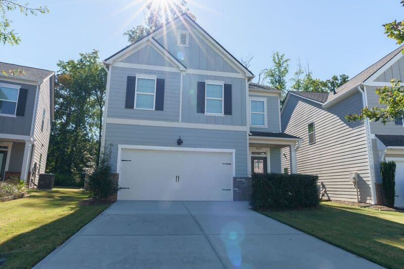 Flowery Branch House: 6079 Hoot Owl Lane