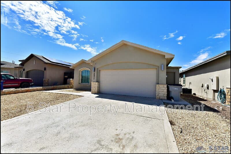 El Paso House: 14972 Louis Baudoin !!