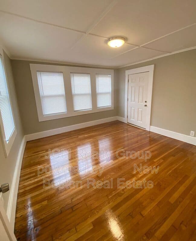 Lynn Condo: 81 Broad St