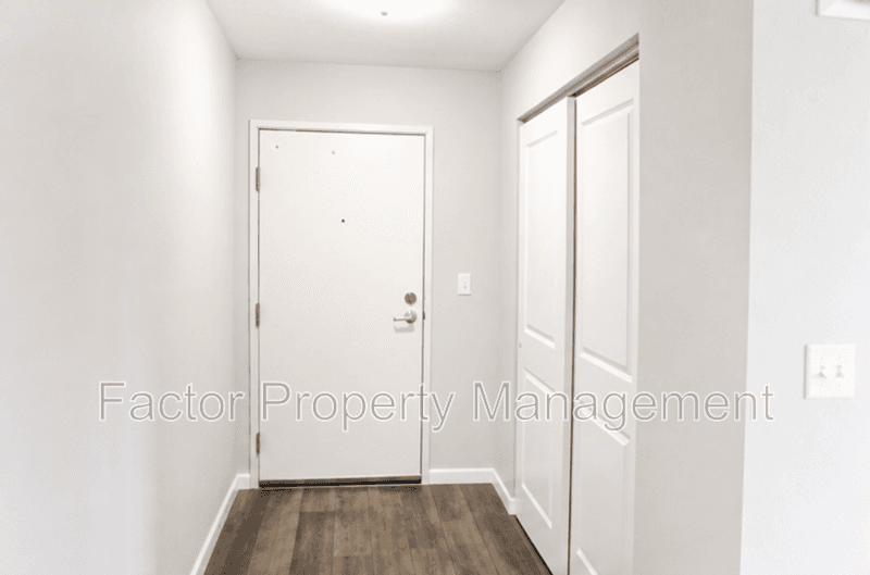 Belle Plaine Apartment: 561 Elk Street South