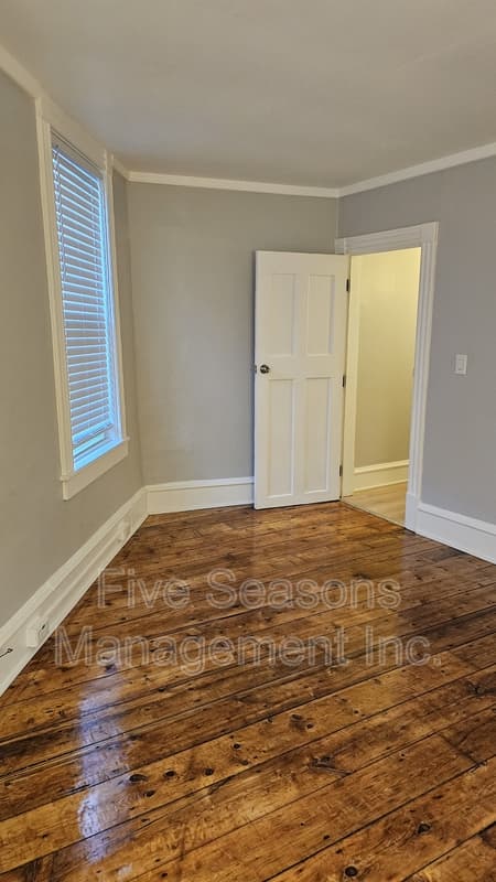 Burlington Condo: 25 Intervale Avenue - 2