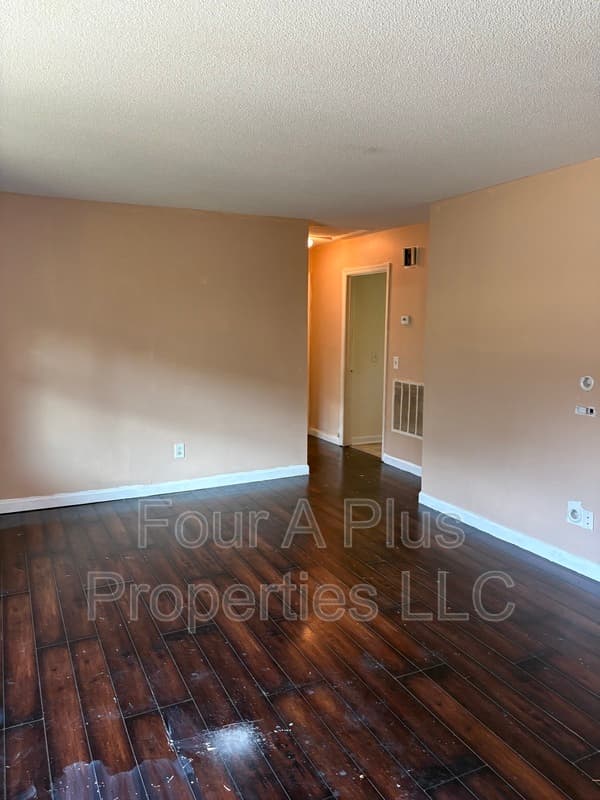 hixson Condo: 4664 cary lane