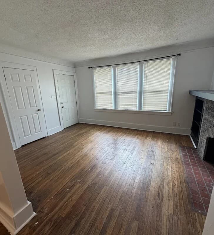 Detroit Condo: 4240 Waverly Street - 1