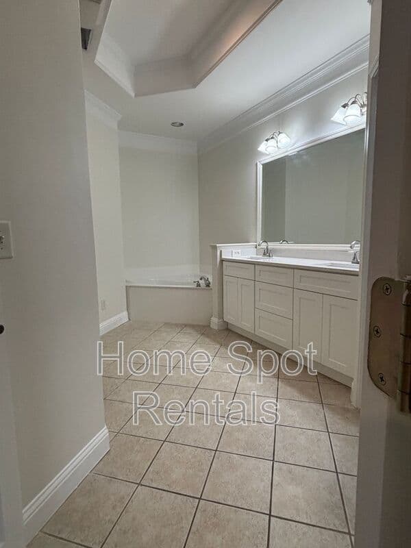 Atlanta House: 2664 Rivers Edge Dr. NE