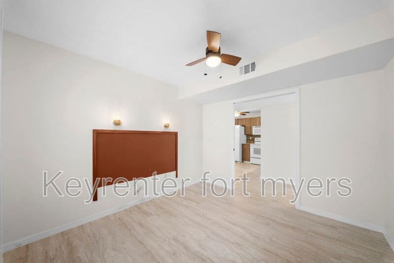 Fort Myers House: 14503 Lakewood Trace CT