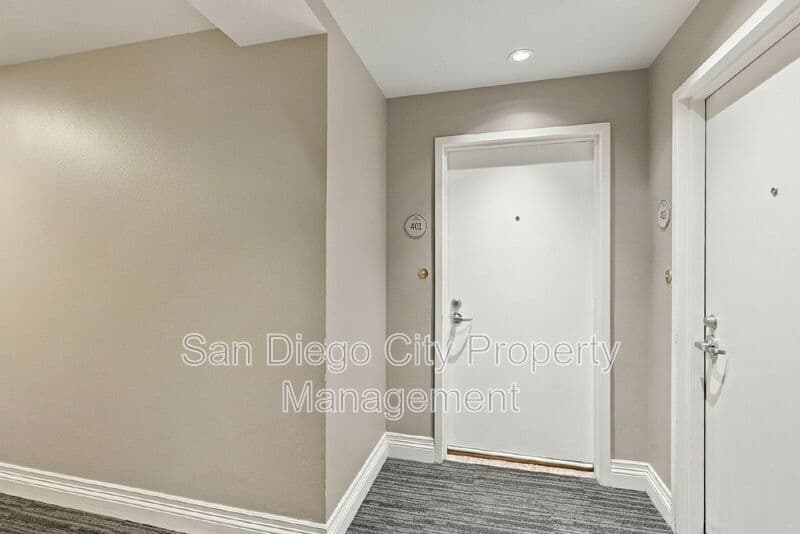 San Diego House: 530 K Street