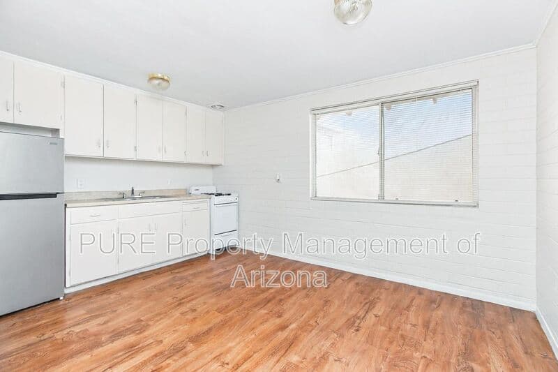 Mesa Condo: 221 E 2nd Ave
