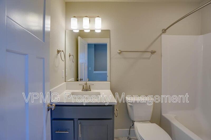 Battle Ground Townhome: 2932 Northwest 16th Street