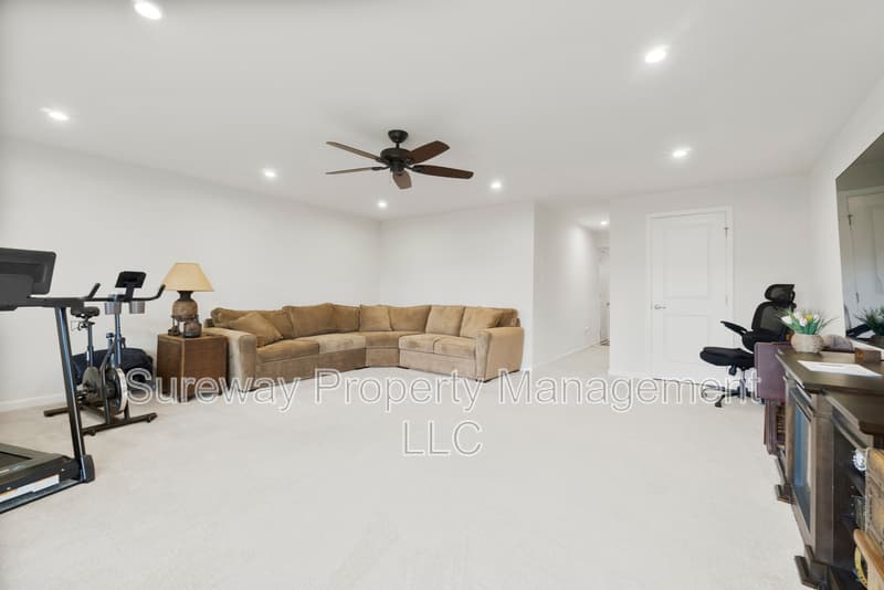 Sicklerville Townhome: 112 Freedom Way