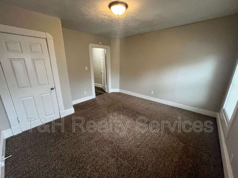 Indianapolis Condo: 2114 Woodlawn Avenue