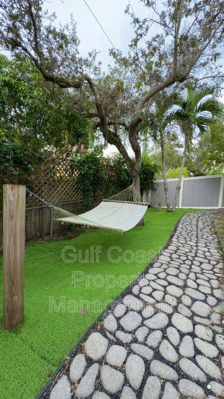 Bonita Springs House: 11652 PAWLEY AVE