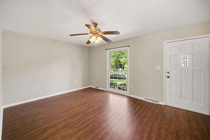 Charlotte House: 8301 Nathanael Greene Lane