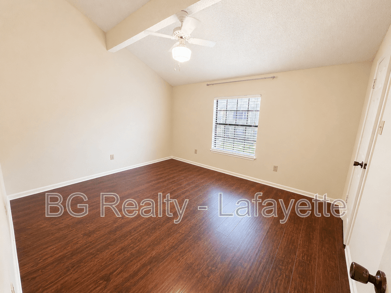 Lafayette Townhome: 304 Rayburn St