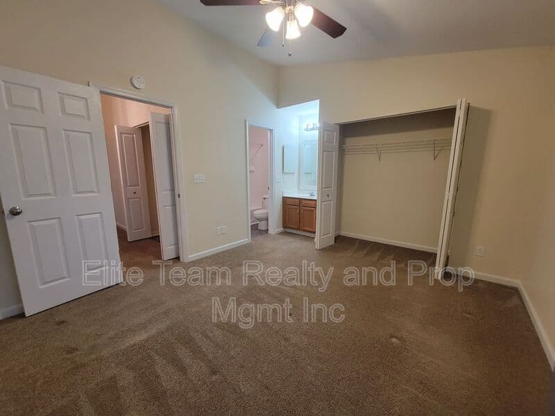 Charlotte Townhome: 3811 Mosscroft Lane