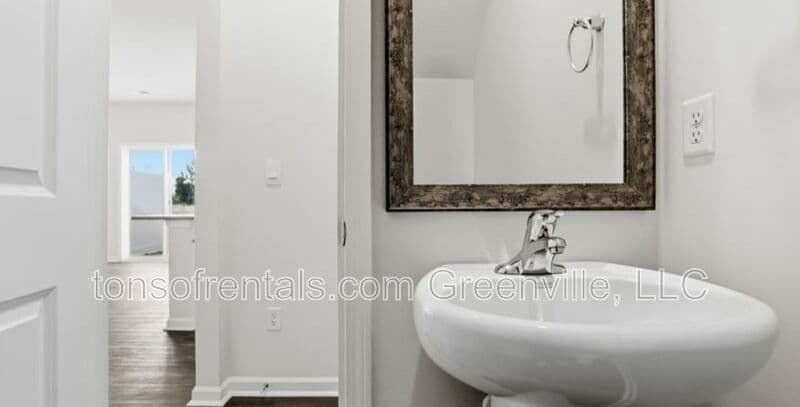 Greer Townhome: 769 Embark Circle