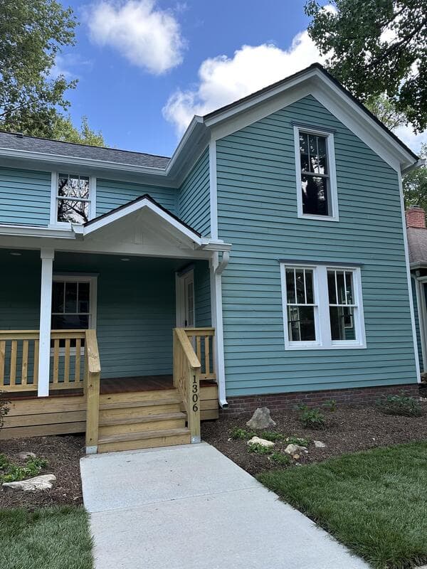 Lawrence Condo: 1306 New Hampshire