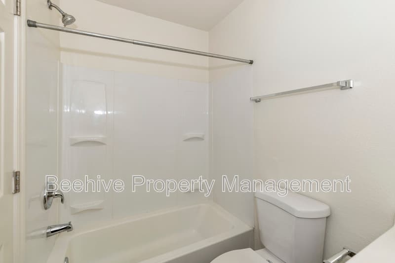 Phoenix House: 1502 E Adams St