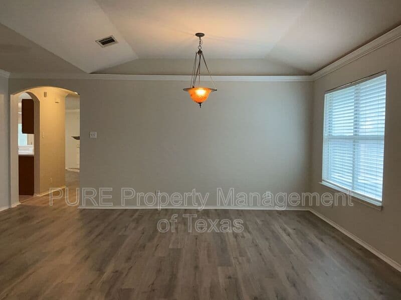 Hutto House: 502 Country Estates Dr.