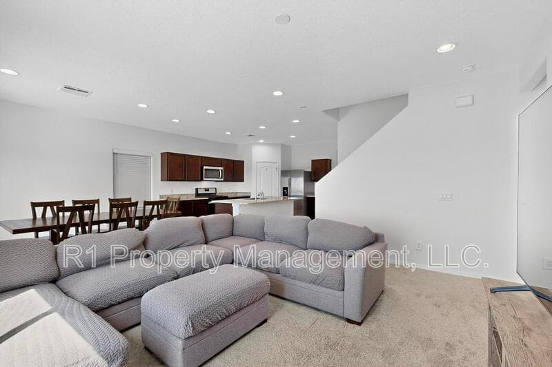 Rio Rancho House: 108 Hue Street