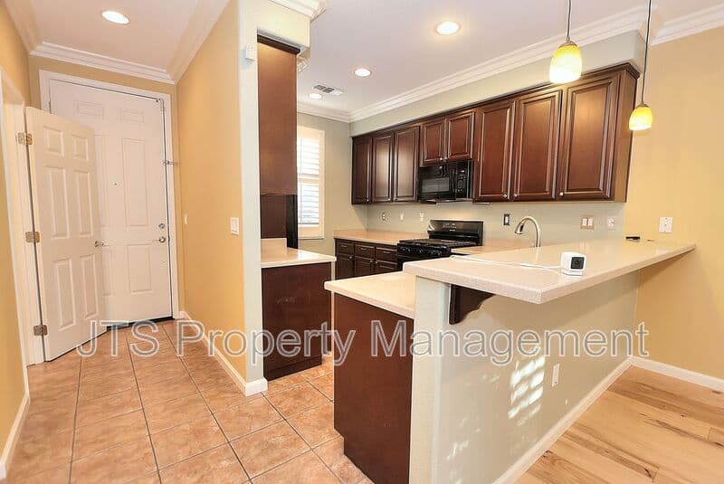 West Sacramento House: 4046 Martis Street