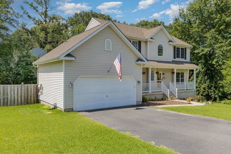 Fredericksburg House: 11814 Gardenia Dr